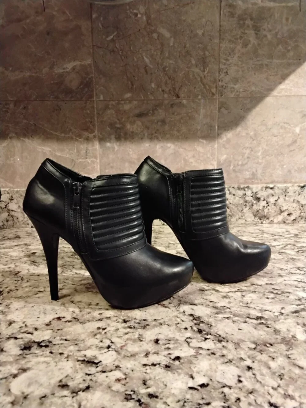 Paprika Women's Stiletto Ankle Booties Size 7.5M #342